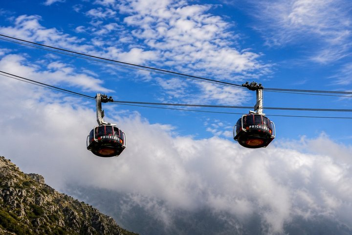 Cape Town: Guided Table Mountain Tour with Pickup and Drop-Off - Photo 1 of 12